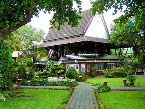 Whole Earth - Chaing Mai